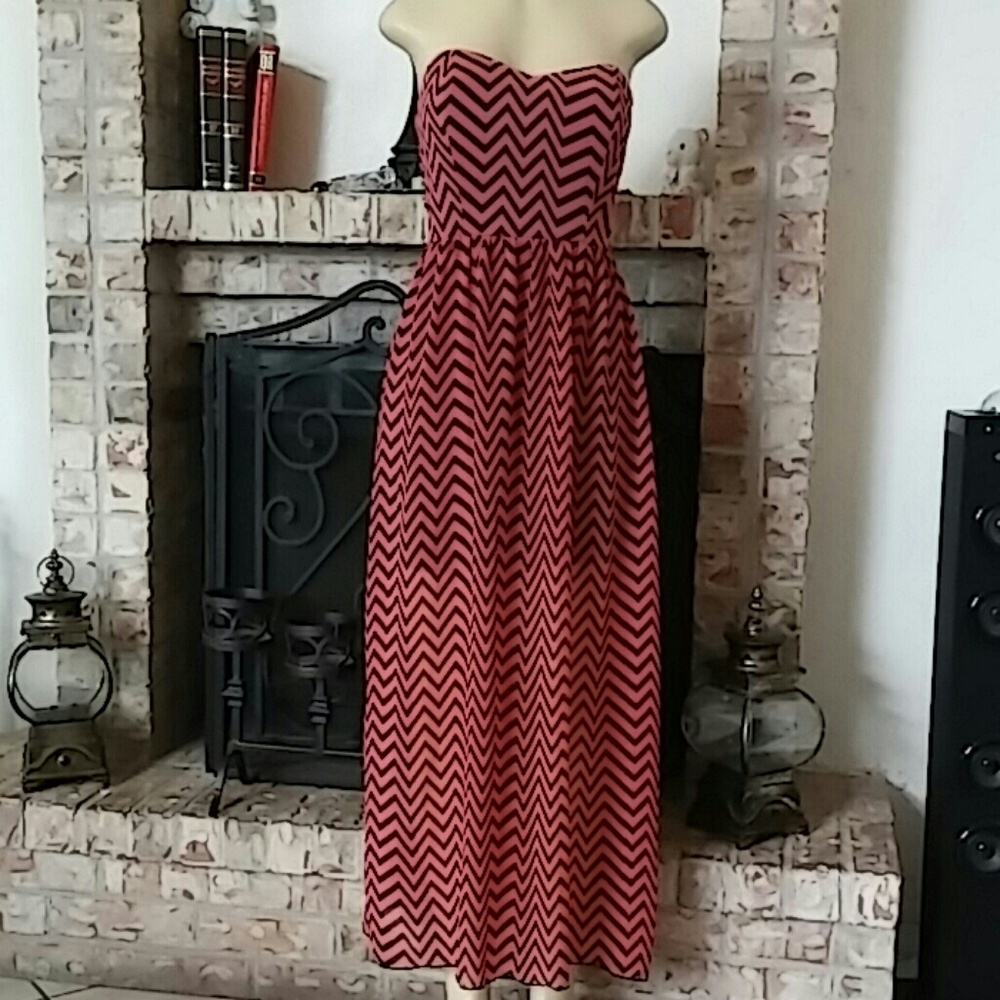 Strapless Chevron Print Dress